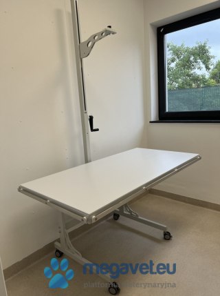 Stół do RTG z przesuwanym blatem i statywem 150x70 cm (BSM)